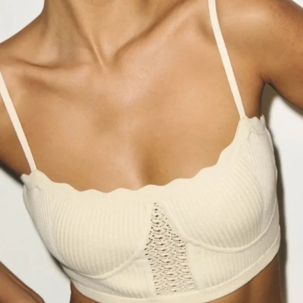 Reformation | NWT Magnolia Knit Cropped Bralette Top in Almond Cream